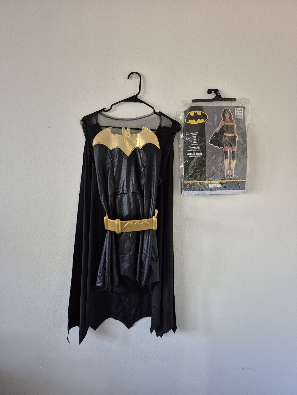 Batgirl Halloween Costume 8 Piece Set Size X-large